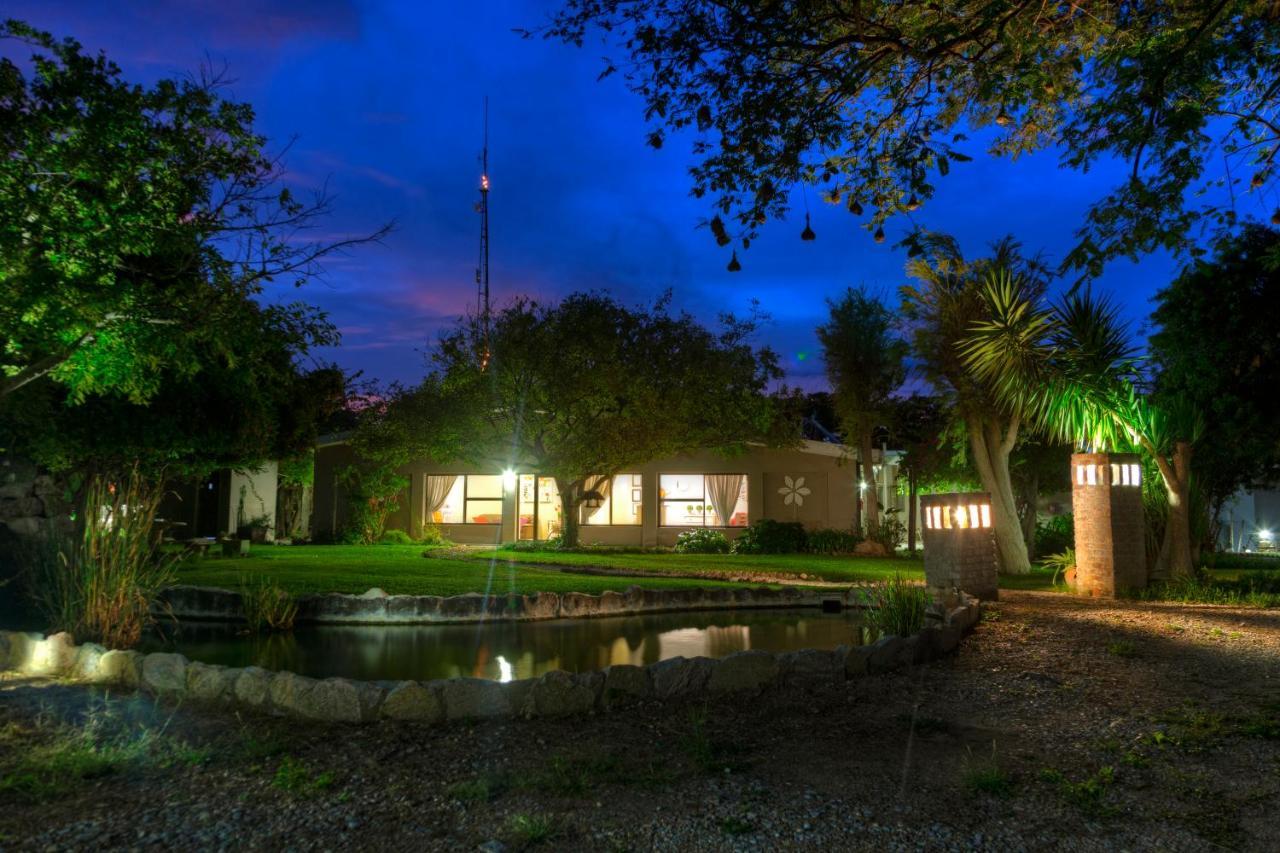 Khoi-Khoi Guesthouse Otavi Exterior photo